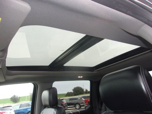 Used 2019 Ford F150 Lariat AWD/4WD image 13