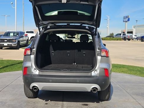 Used 2022 Ford Escape SEL w/ Technology Package image 7