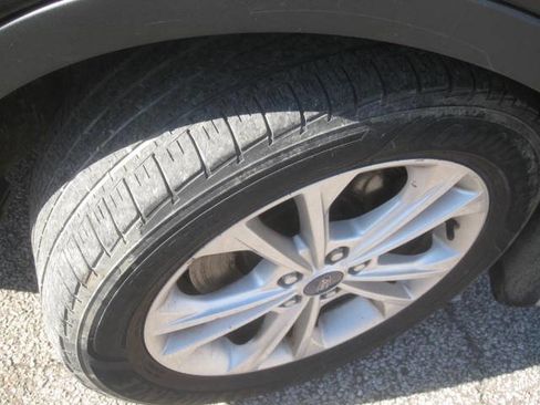 Used 2018 Ford Escape SE image 32