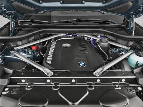 New 2026 BMW X5 xDrive40i w/ M Sport Package image 8