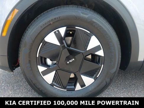 Certified 2026 Kia Sportage LX FWD image 10