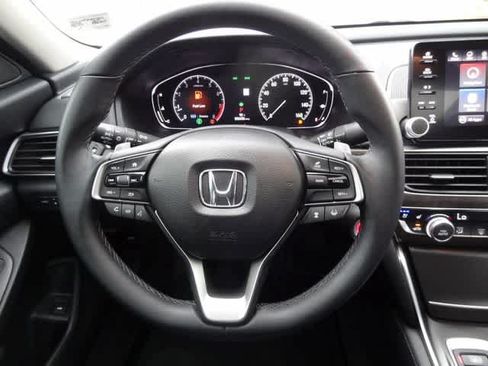 Used 2019 Honda Accord Touring image 15