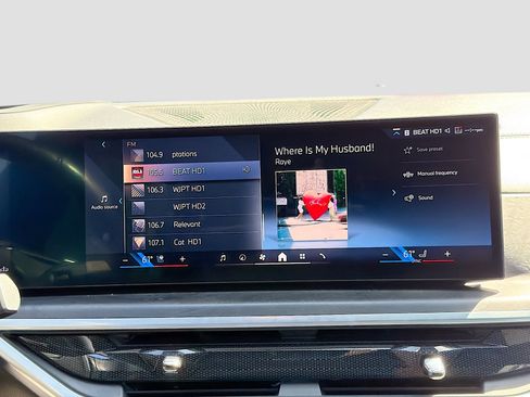 Used 2024 BMW X5 sDrive40i w/ Premium Package image 30