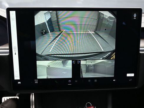 Used 2022 Tesla Model S image 19