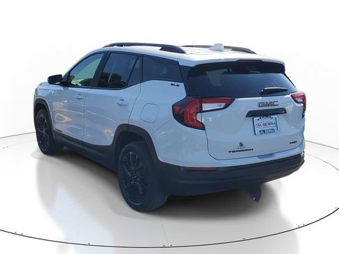 Certified 2023 GMC Terrain SLE w/ Driver Convenience Package AWD/4WD image 3