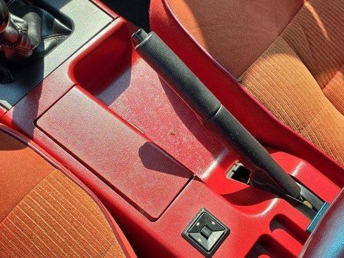 Used 1988 Ford Mustang LX RWD image 27