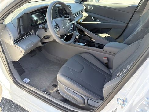 New 2026 Hyundai Elantra Blue image 9