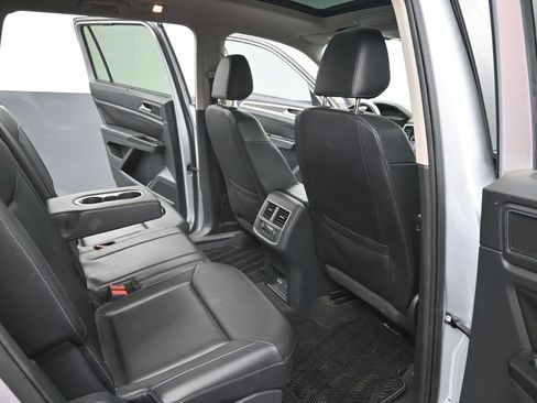 Used 2019 Volkswagen Atlas SEL FWD image 10