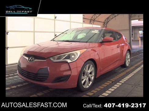 Used 2016 Hyundai Veloster image 1