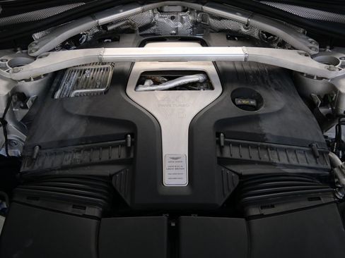 Used 2023 Aston Martin DBX 707 image 28