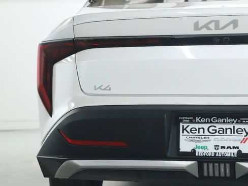 Used 2025 Kia K4 FWD image 43