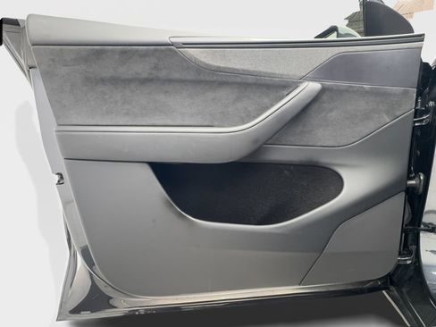 Used 2026 Tesla Model Y AWD image 28