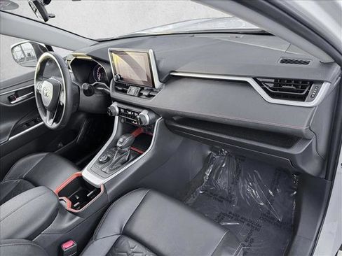 Used 2024 Toyota RAV4 Adventure image 19