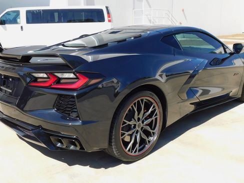 Used 2023 Chevrolet Corvette Stingray Premium Cpe w/ Z51 Performance Package RWD image 24