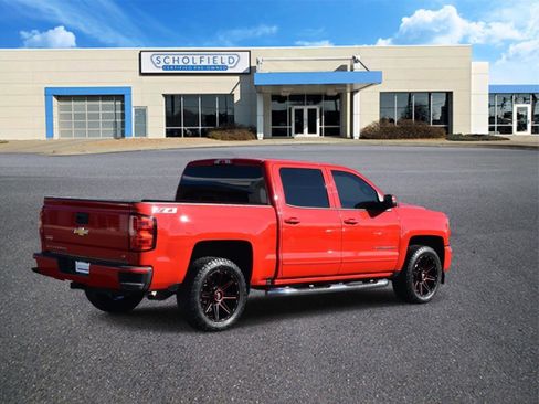 Used 2018 Chevrolet Silverado 1500 LT w/ All Star Edition image 3