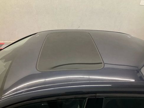 Used 2017 Audi A4 2.0T Premium image 7