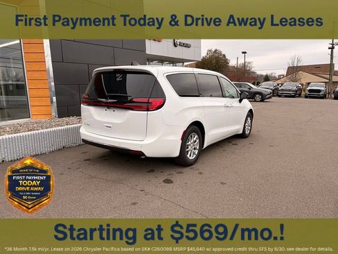 New 2026 Chrysler Pacifica Select FWD image 5