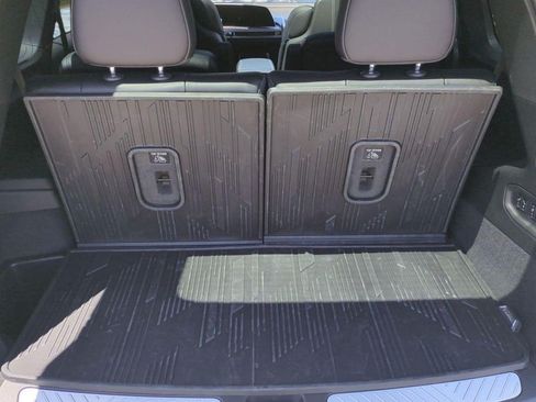 Certified 2026 Cadillac Vistiq Sport w/ LPO, Floor Liner Package AWD/4WD image 13