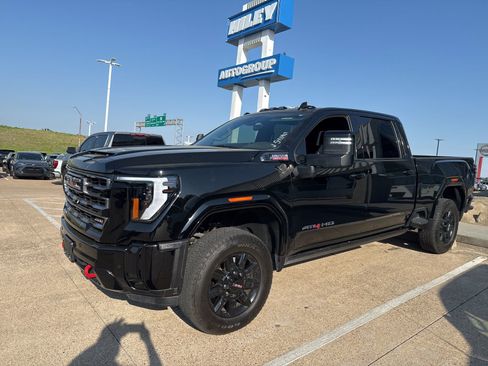 Used 2025 GMC Sierra 2500 AT4 w/ AT4 Premium Plus Package image 1