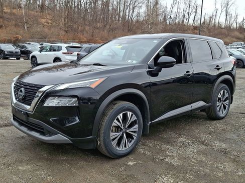 Certified 2023 Nissan Rogue SV image 4