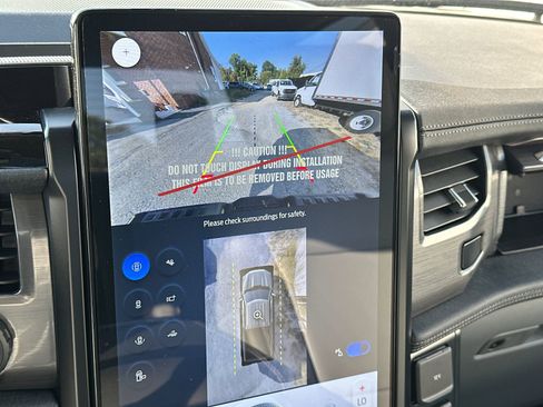 New 2025 Ford F150 Lightning Flash AWD/4WD image 29