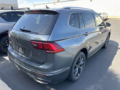 Used 2022 Volkswagen Tiguan SE image 5