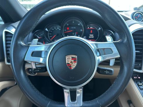 Used 2014 Porsche Cayenne Diesel AWD/4WD image 27