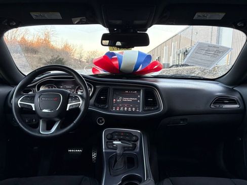 Used 2015 Dodge Challenger R/T Plus image 25