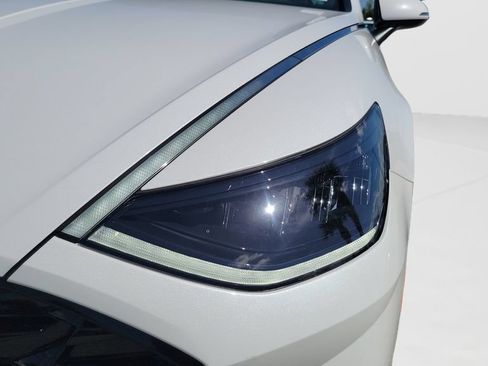 Used 2020 Hyundai Sonata SEL w/ Convenience + Sunroof Package FWD image 9