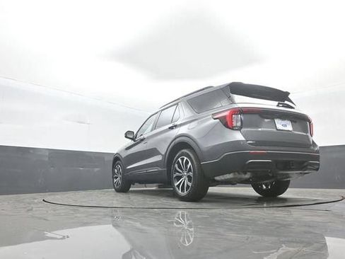 New 2026 Ford Explorer ST-Line RWD image 31