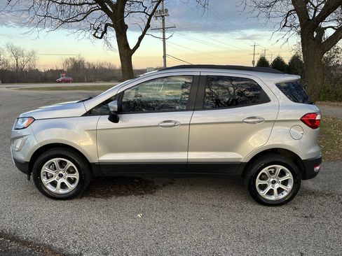 Used 2020 Ford EcoSport SE w/ SE Convenience Package image 2