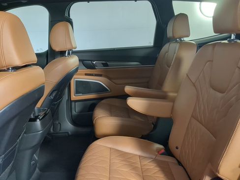 Used 2023 Kia Telluride EX X-Line image 16