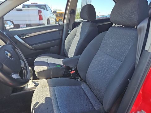 Used 2008 Chevrolet Aveo LT FWD image 10