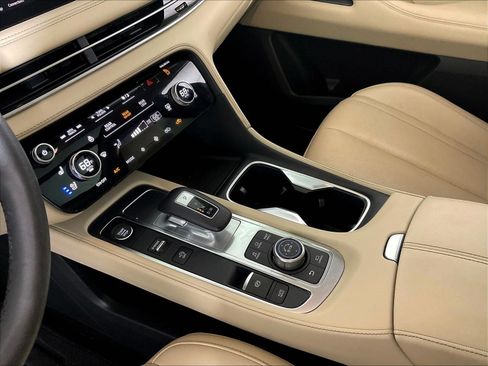Used 2024 INFINITI QX60 Luxe AWD/4WD image 18