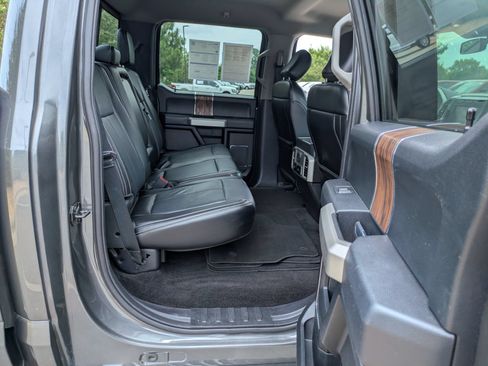 Used 2018 Ford F150 Lariat w/ Equipment Group 502A Luxury AWD/4WD image 38