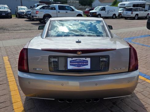 Used 2004 Cadillac XLR RWD image 7
