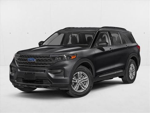 Used 2024 Ford Explorer XLT w/ Equipment Group 202A AWD/4WD image 1