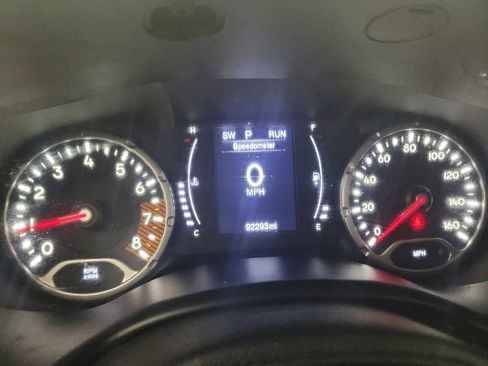 Used 2023 Jeep Renegade Latitude AWD/4WD image 23