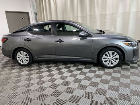 Used 2024 Nissan Sentra S FWD image 8