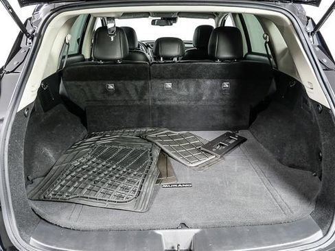 Used 2022 Nissan Murano SV image 31