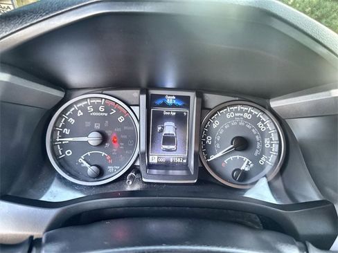 Used 2023 Toyota Tacoma TRD Sport image 12