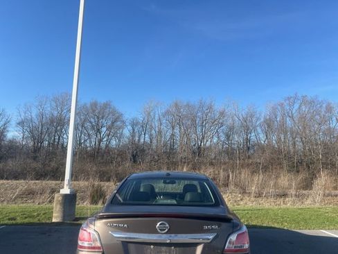 Used 2015 Nissan Altima 3.5 SL image 11
