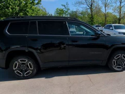 New 2026 Jeep Cherokee Laredo AWD/4WD image 9