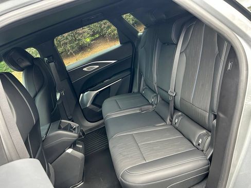 Used 2024 Cadillac Lyriq Sport RWD image 43