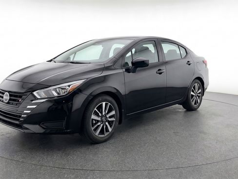 Used 2025 Nissan Versa SV FWD image 3