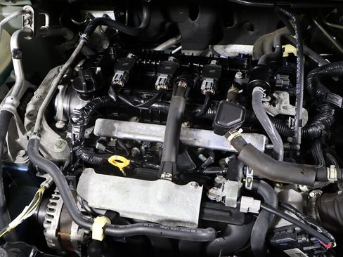 Used 2023 Nissan Versa SV image 13