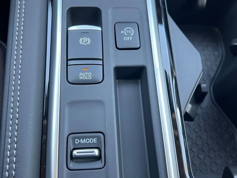 New 2026 Nissan Pathfinder Platinum w/ Cargo Package FWD image 26
