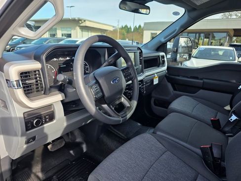 New 2026 Ford F350 XL w/ XL Off-Road Package image 9
