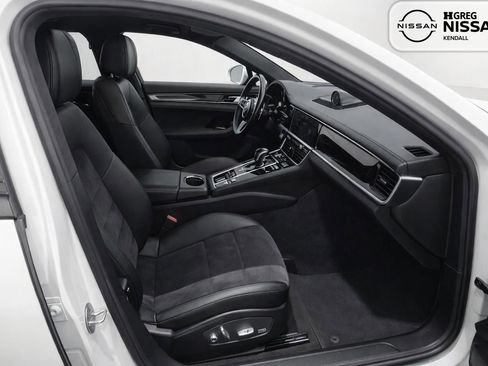 Used 2019 Porsche Macan AWD/4WD image 10