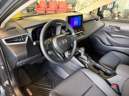 Certified 2026 Toyota Corolla LE FWD image 34